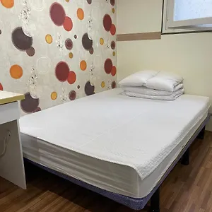 Chloe Hostel Seoul