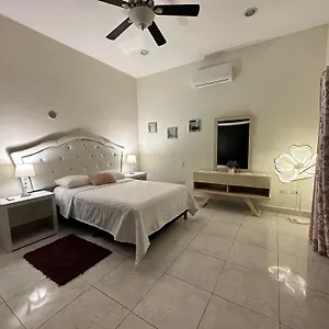 Frühstückspension Casa Sasha's Mini Palace Cancún