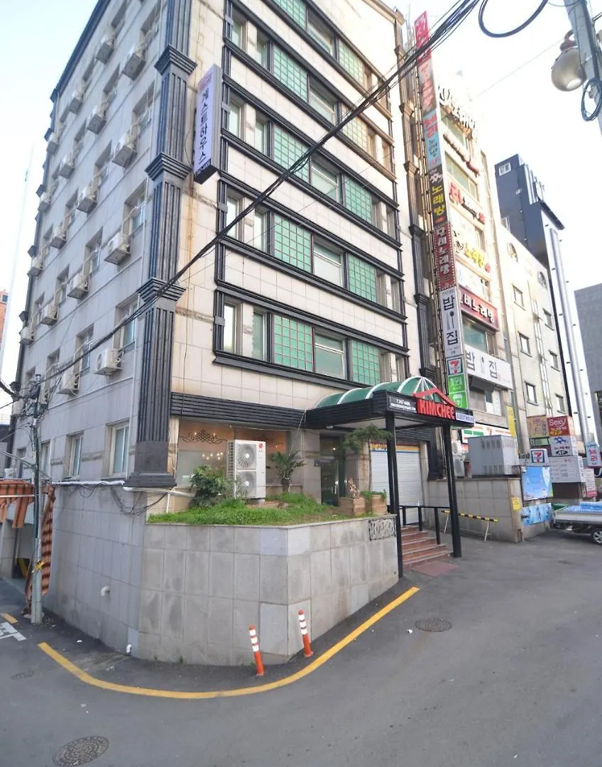 Kimchee Haeundae Guesthouse Busan South Korea